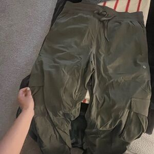 Lululemon dance studio cargo